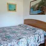 Luisa E 度假居 *