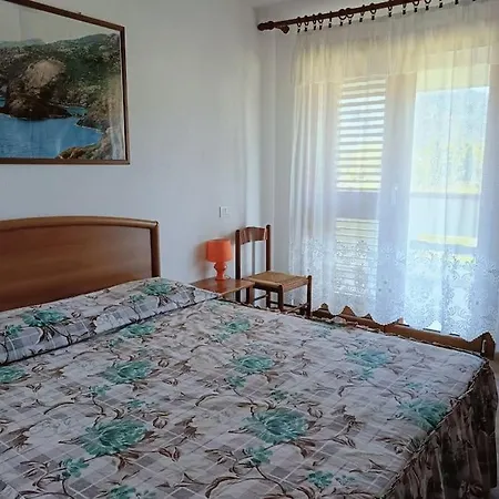 בית נופש Luisa E *